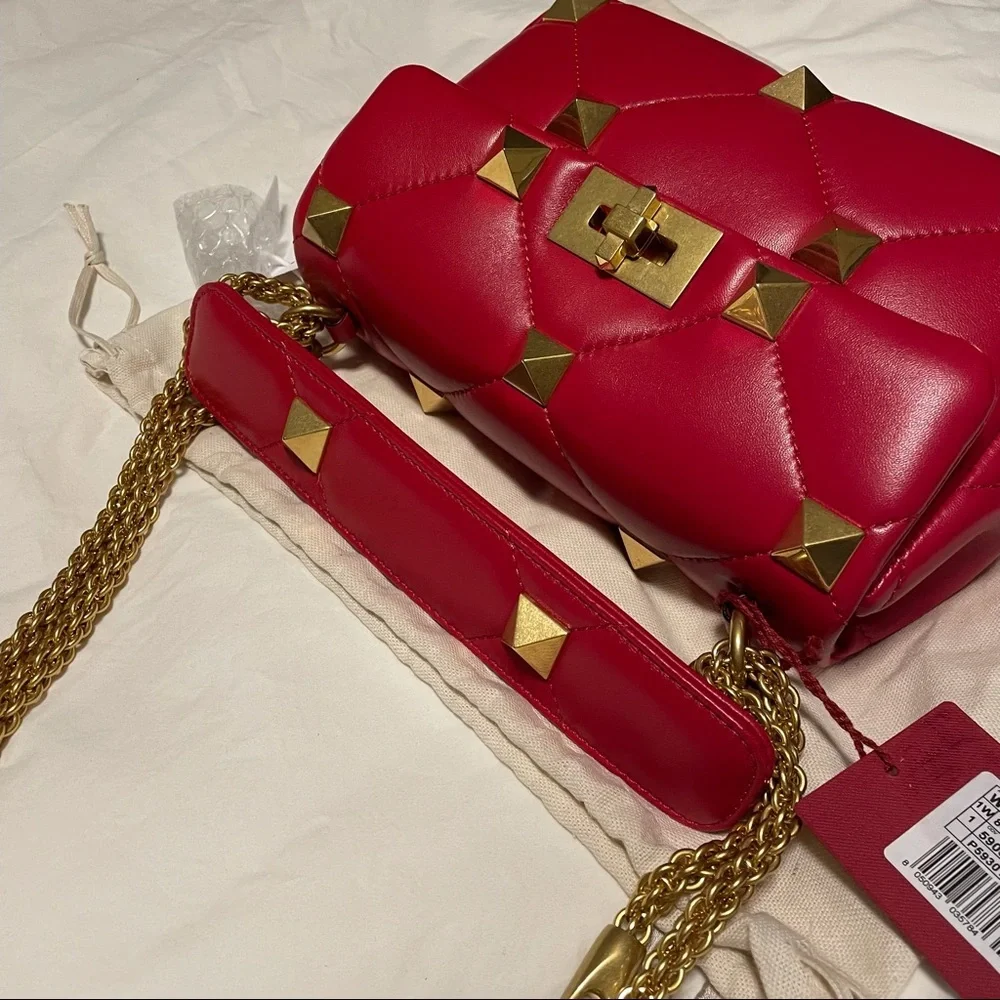 VALENTINO GARAVANI Roman Stud Medium Quilted Chain Shoulder Bag Red - Picture 7 of 16